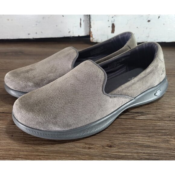 Skechers 14718 Goga Max Go Step Lite Indulge Gray Slip On Suede Loafers Sz 8.5 - Picture 1 of 5